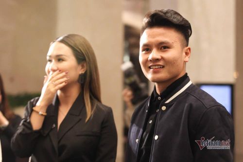 Bầu Hiển, Đức Phúc, Quang Hải... tới dự đám cưới Duy Mạnh