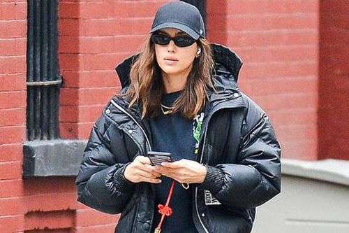 Irina Shayk lộ diện lần đầu tiên sau khi tái hợp bạn trai cũ Bradley Cooper