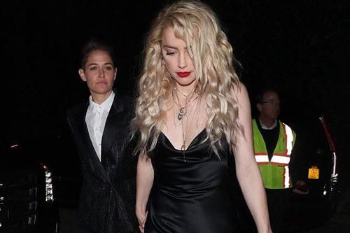 Hậu chia tay Johnny Depp và tỷ phú Elon Musk, Amber Heard yêu một nữ quay phim
