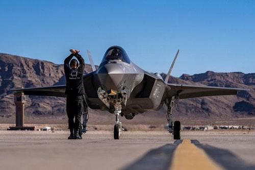 Vũ khí tầm gần của F-35 lỗi nghiêm trọng, Mỹ 'cuống cuồng' khắc phục