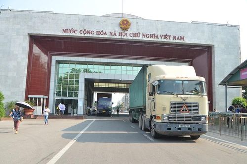 Thực hiện nghiêm việc kiểm dịch y tế tại 7 tỉnh vùng biên giới