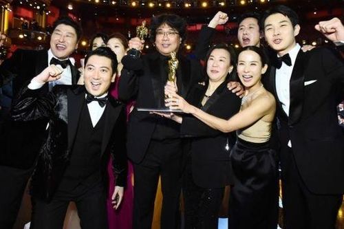 'Parasite' làm nên lịch sử khi đăng quang Phim hay nhất Oscar 2020