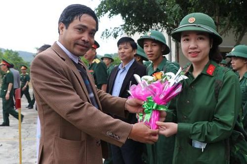 Miền Trung- Tây Nguyên: Gần 20.000 thanh niên lên đường nhập ngũ