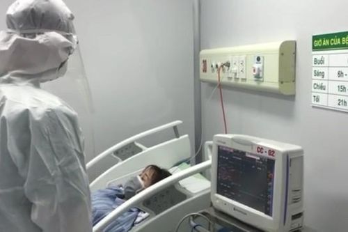 Chăm sóc bệnh nhân trong phòng cách ly nghi nhiễm virus corona có gì đặc biệt?
