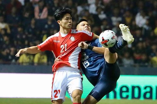Công Phượng bị nắn gân trước trận mở màn AFC Cup
