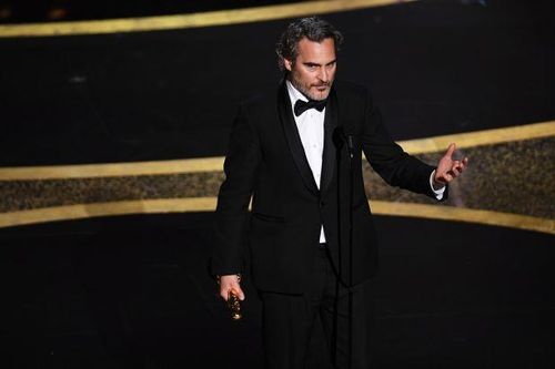 Giải Oscar: Joaquin Phoenix đoạt Nam diễn viên chính xuất sắc nhất