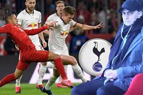 Mourinho 'do thám' siêu kinh điển hiện đại của Bundesliga