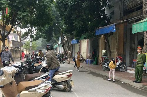 An toàn giao thông ở các cổng trường học có nhiều chuyển biến