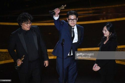 Phim Ký sinh trùng làm nên kì tích cho điện ảnh Hàn Quốc tại lễ trao giải Oscar
