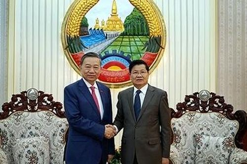 Thắt chặt hơn nữa tình hữu nghị truyền thống Việt - Lào