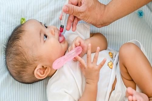 Cách bổ sung vitamin D cho trẻ sơ sinh