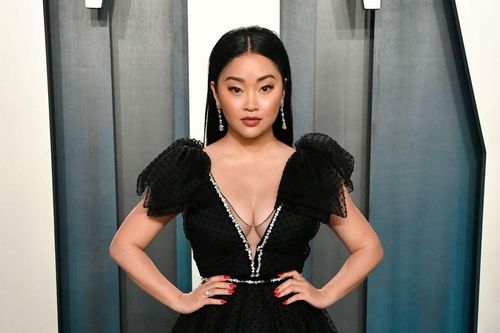 Diễn viên gốc Việt gợi cảm dự tiệc hậu Oscar