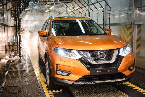 Nissan ngừng sản xuất ở Nhật Bản vì ảnh hưởng của virus corona