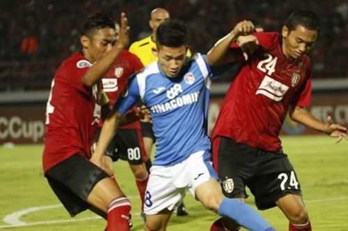 Thi đấu thiếu người vì thẻ đỏ, Than Quảng Ninh thua đau Bali United