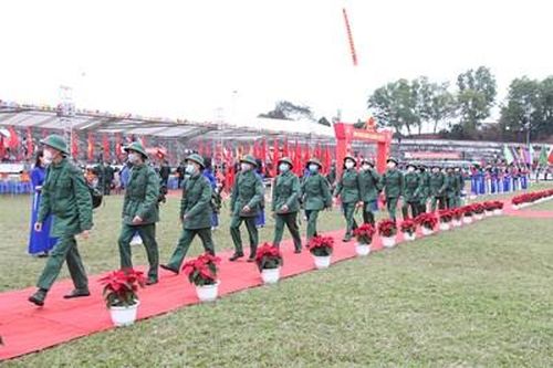 NGÀY ĐẦU TRONG QUÂN NGŨ