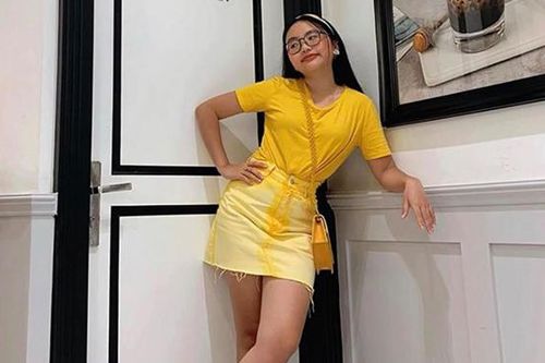 17 tuổi, Phương Mỹ Chi dùng túi hiệu, giày hiệu hơn 20 triệu đồng