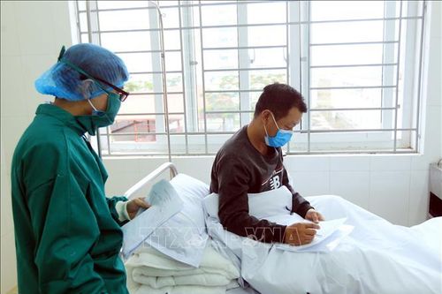 Các y, bác sĩ Bệnh viện hữu nghị Việt Tiệp trong những ngày phòng, chống virus Corona