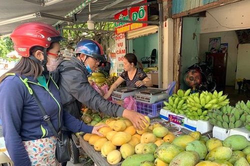 Trái cây, nước uống tăng sức đề kháng 'hút' khách vì dịch bệnh từ virus Corona