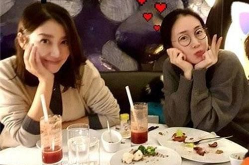 Bầu bí ở tuổi U50, nữ diễn viên 'Bản tình ca mùa đông' Choi Ji Woo gây sốt với diện mạo đáng kinh ngạc