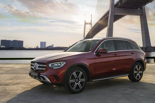 Mercedes-Benz ra mắt GLC 200 và GLC 200 4MATIC mới, tầm giá 2 tỷ đồng