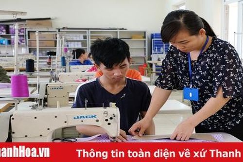 Những đôi bàn tay... biết nói