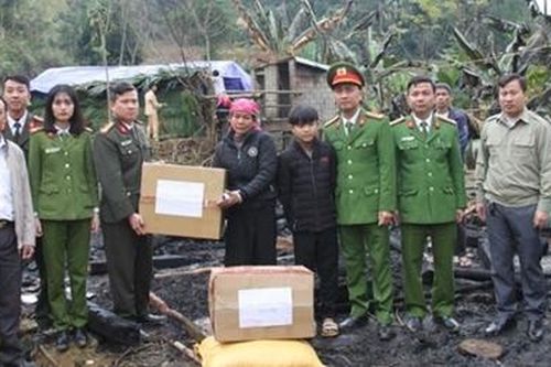 Khẩn trương điều tra, hỗ trợ các gia đình bị 'ma men' đốt nhà