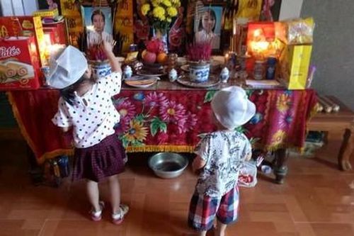 Hai con thơ phút chốc mồ côi sau bi kịch cha sát hại mẹ rồi tự tử