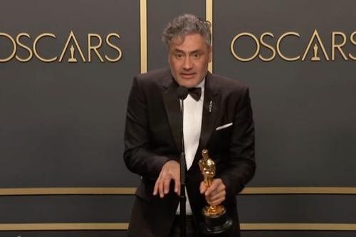 Bàn phím Macbook Pro bị chê thậm tệ tại Oscar 2020