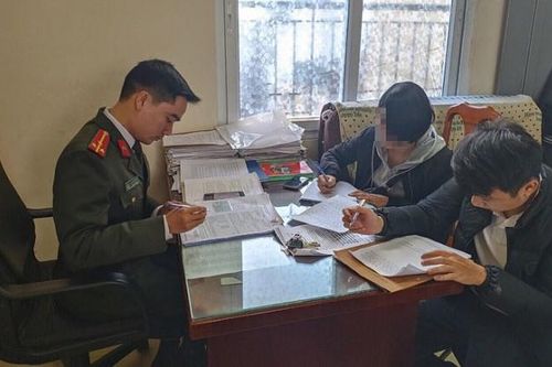 Công an quận Đống Đa xử lý một trường hợp tung tin sai sự thật về dịch bệnh Corona