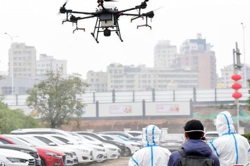 Sử dụng robot giao hàng để hạn chế lây lan corona