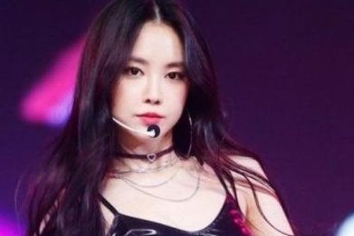 Nhan sắc nữ thần tượng nóng bỏng nhất Kpop
