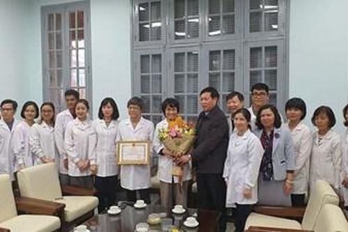 Bộ Y tế trao Bằng khen tặng tập thể và cá nhân Viện Vệ sinh dịch tễ Trung ương