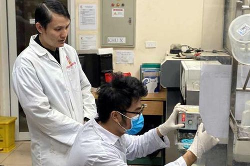 Hành trình tạo bộ kit thử nhanh virus Corona 'made in Vietnam'