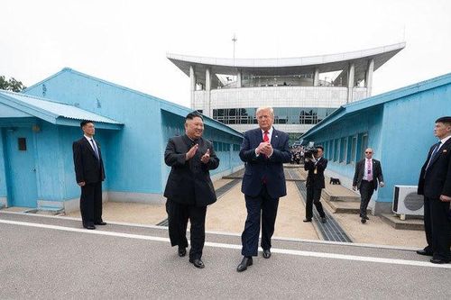 Ông Trump sẵn sàng gặp lại Kim Jong Un nhưng 'kèm điều kiện'