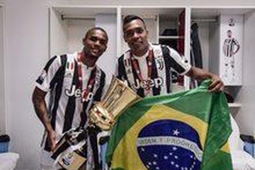 Ronaldo 'gánh' không nổi, Juventus thanh trừng hàng loạt