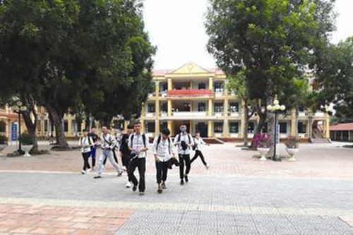 Nhiều sai phạm trong dạy thêm, học thêm tại trường THPT Quảng Xương 2