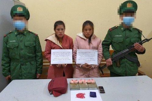 Bắt 2 phụ nữ nhận 20 triệu đồng để vận chuyển thuê hơn 3 bánh heroin