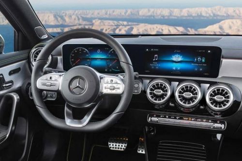 Top 10 hệ thống thông tin giải trí tốt nhất trên xe hơi hiện nay
