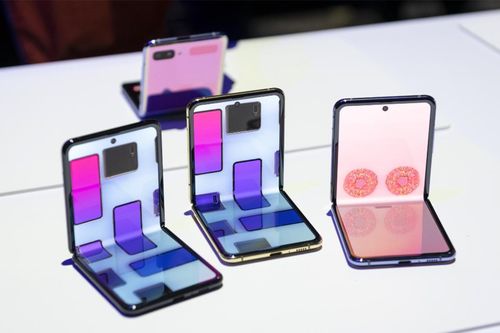 Vì sao Samsung đặt tên smartphone gập thứ hai của mình là Galaxy Z Flip?