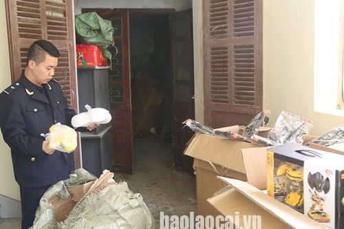 Bắt giữ và xử lý 12 vụ buôn lậu, vận chuyển trái phép hàng hóa qua biên giới