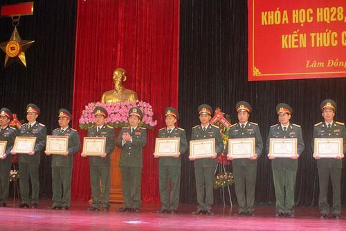 Khai giảng lớp đào tạo cán bộ chỉ huy - tham mưu