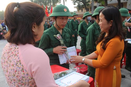 Tỉnh Quảng Trị: 1.123 thanh niên lên đường nhập ngũ