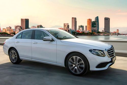 Mercedes-Benz E 200 Exclusive giá 2,3 tỷ vừa ra mắt sáng nay tại Việt Nam có gì?