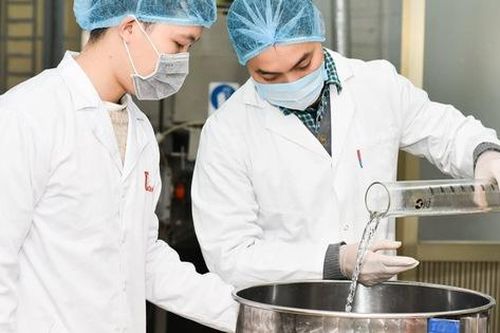 ĐH Bách khoa Hà Nội sẽ phát 4.000 lít dung dịch sát khuẩn cho cán bộ, sinh viên