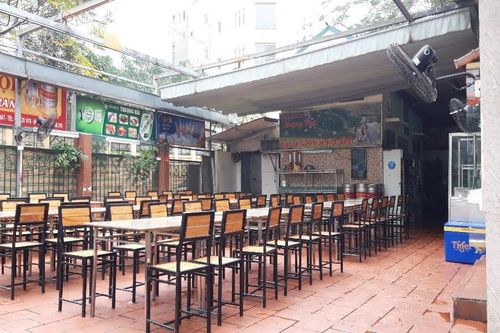Hàng quán Hà Nội chật vật bám trụ giữa dịch Covid - 19