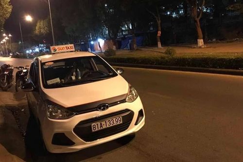 Tài xế taxi kể lại giây phút bất ngờ bị đâm trọng thương gần cổng bệnh viện