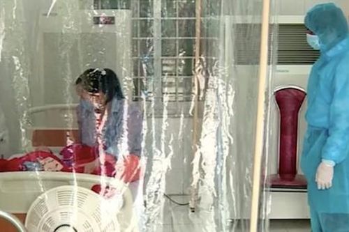 Bé 3 tháng tuổi nhiễm Covid-19 được chuyển về BV Nhi Trung ương