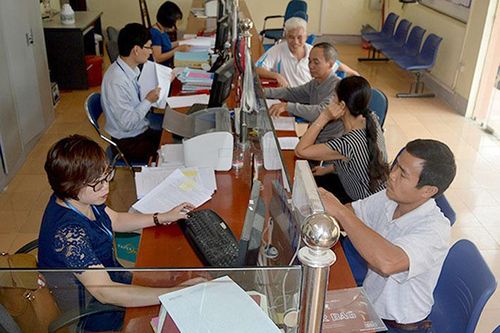 Xây dựng đội ngũ cán bộ 'vừa hồng vừa chuyên'
