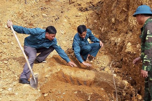 Phát hiện quả bom nặng hơn 400kg