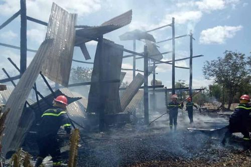 Phú Thiện: Cháy nhà sàn, thiệt hại gần 400 triệu đồng